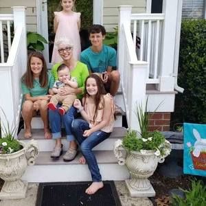 Meet your Posher, Vicki